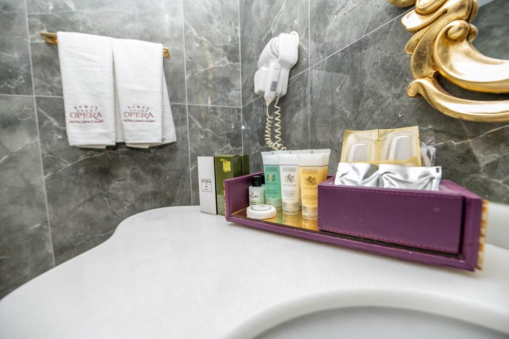 Grand Opera Hotel & Casino & Spa Кирения Экстерьер фото