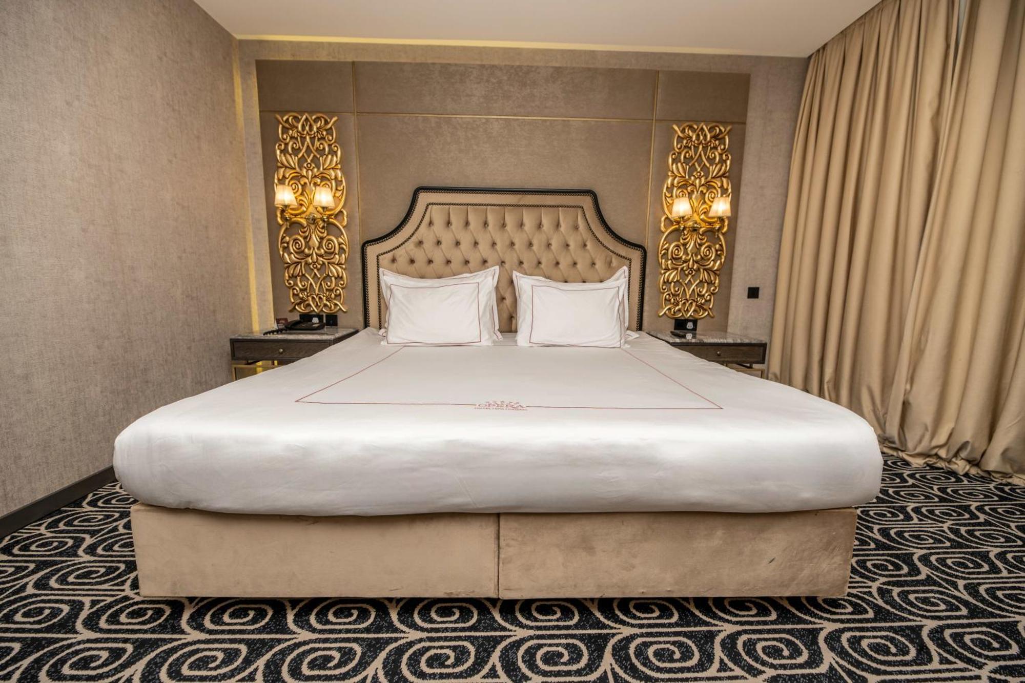 Grand Opera Hotel & Casino & Spa Кирения Экстерьер фото